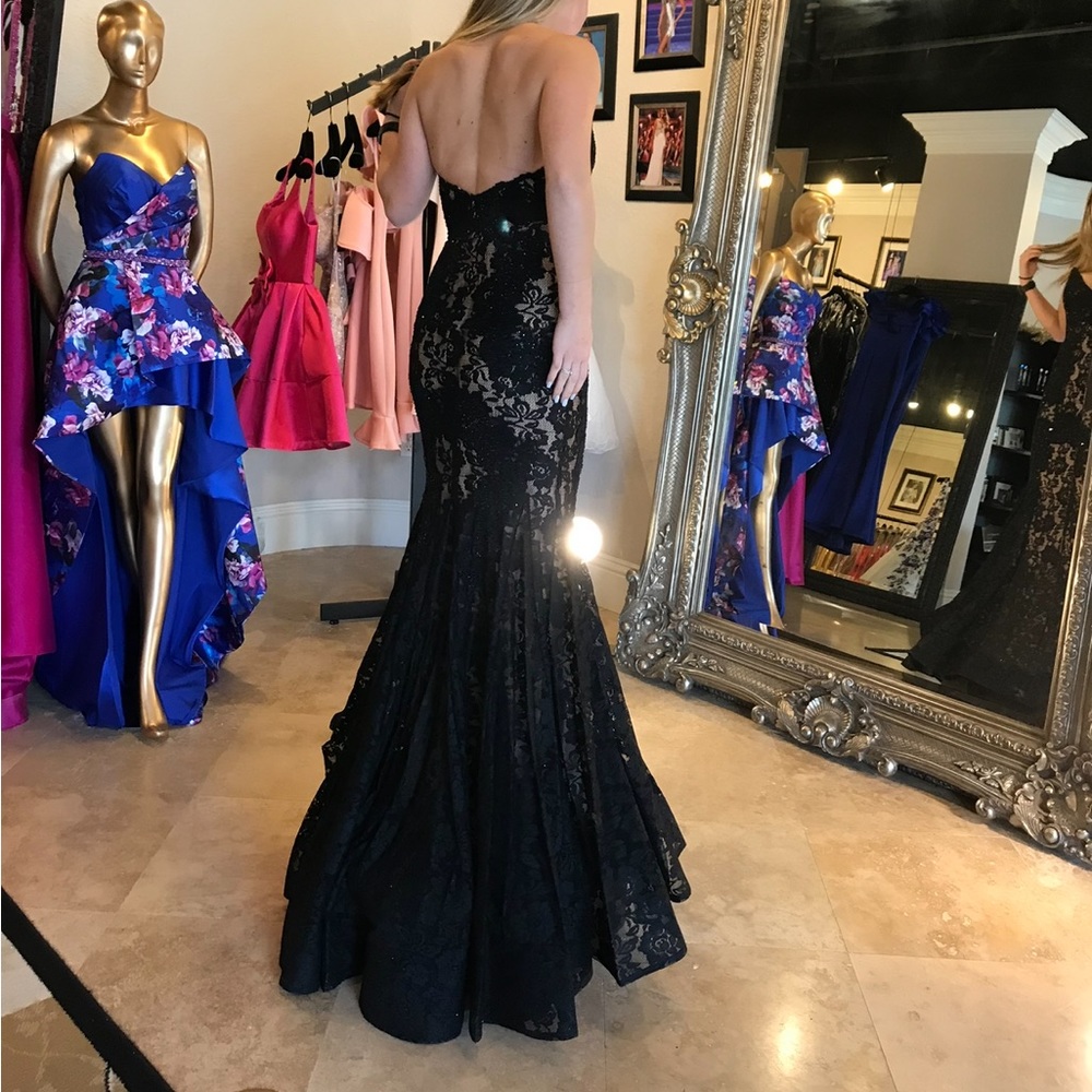 Black Lace Formal Prom Dress